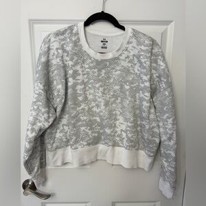 Under Armour White Patterned Sweatshirt